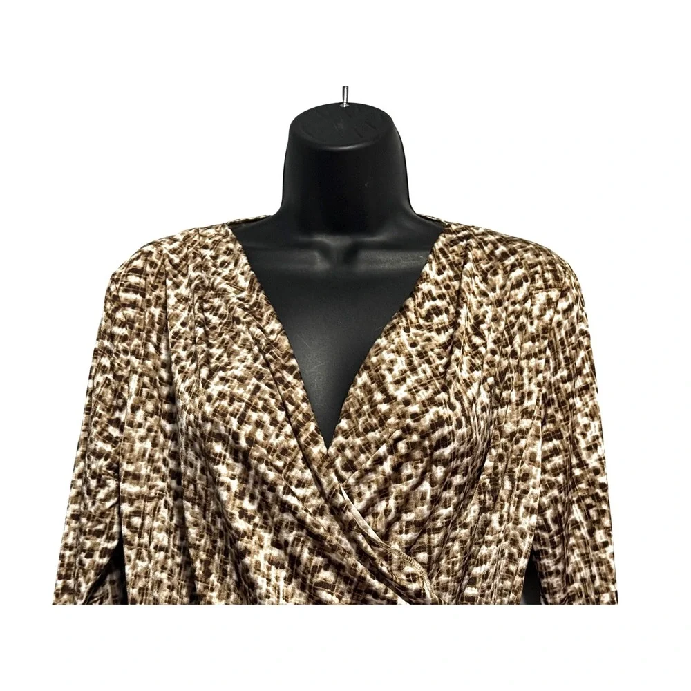 Jones New York Collection Brown Abstract Surplice V-Neck Ruched Top Small